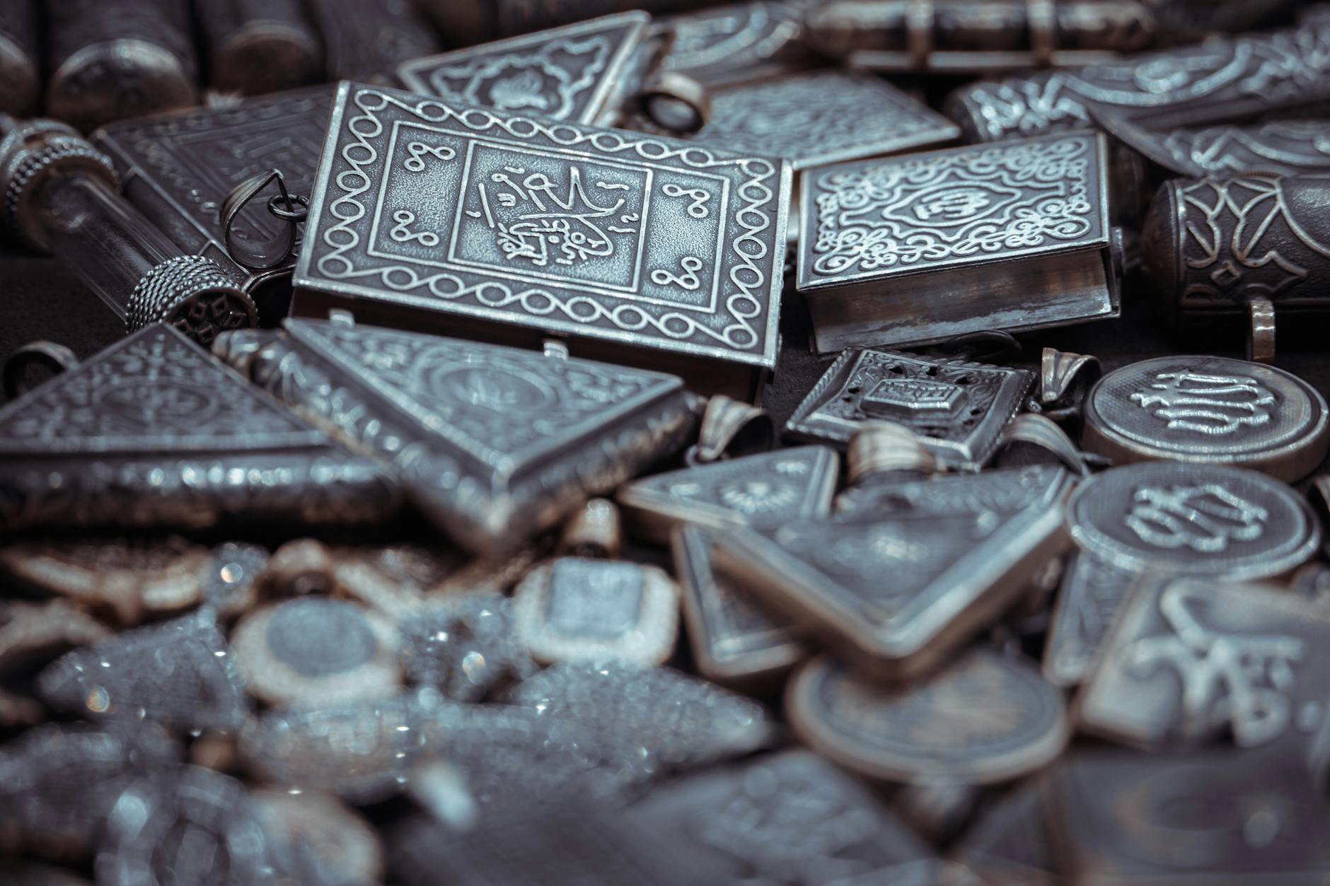 Antique engraved objects, the symbolic language of Hermetic philosophy